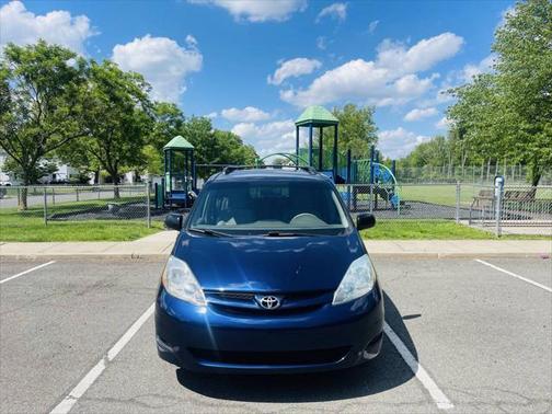 2006 Toyota Sienna LE