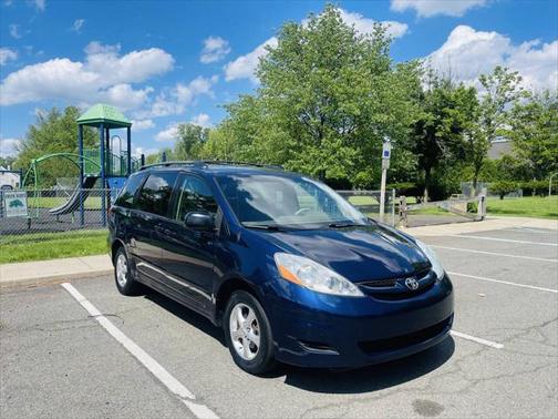 2006 Toyota Sienna LE