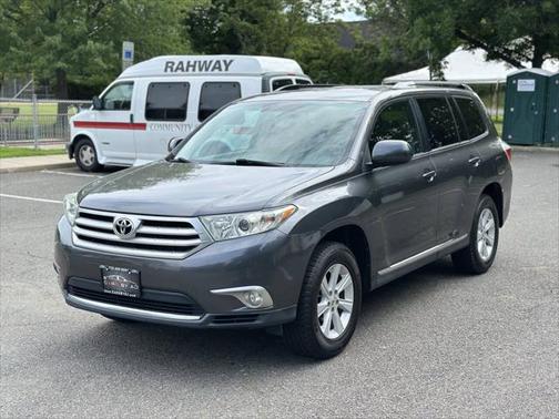 2011 Toyota Highlander SE