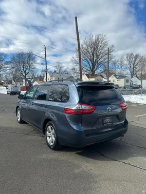 2015 Toyota Sienna LE