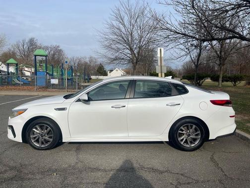 2020 Kia Optima LX