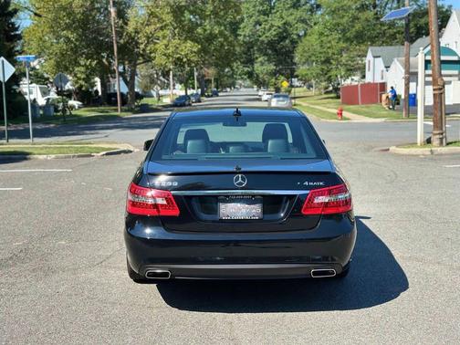 2012 Mercedes-Benz E-Class 4MATIC