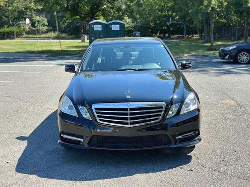 2012 Mercedes-Benz E-Class 4MATIC