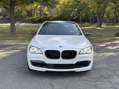 2015 BMW 750 Li xDrive