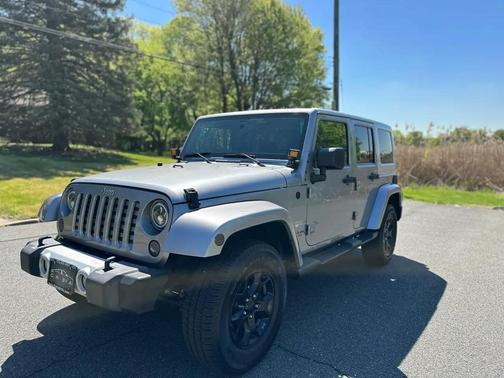 Silver 2014 Jeep Wrangler Unlimited Sahara