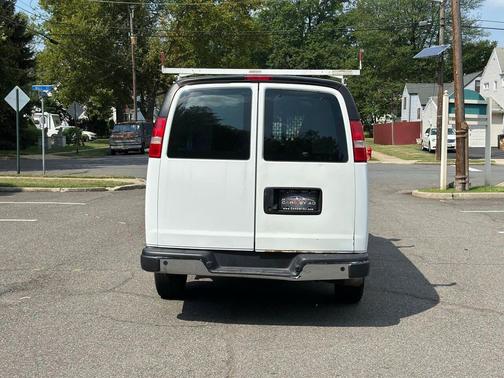 2018 GMC Savana 2500 Work Van