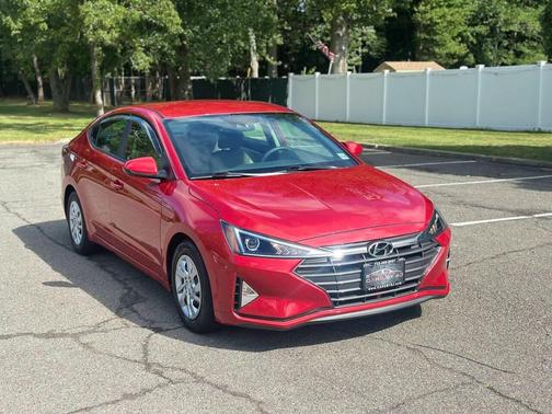 2020 Hyundai ELANTRA SE