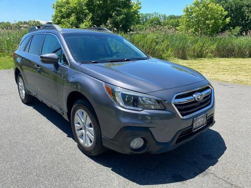 Gray 2019 Subaru Outback 2.5i Premium