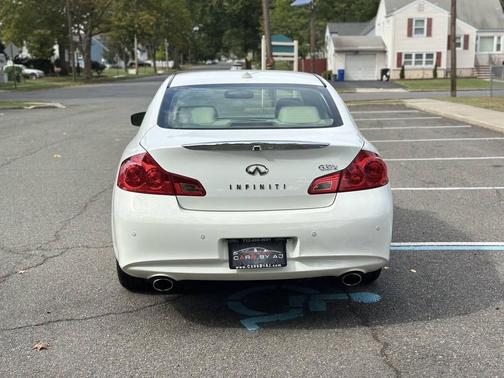 2013 INFINITI G37x Base