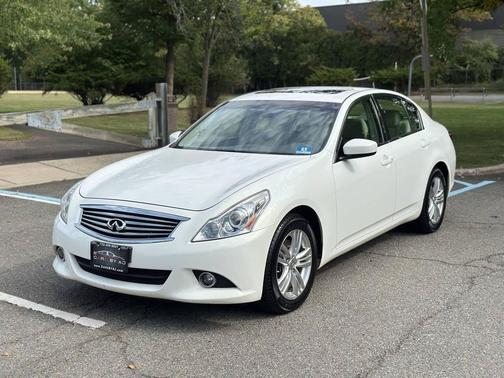 2013 INFINITI G37x Base