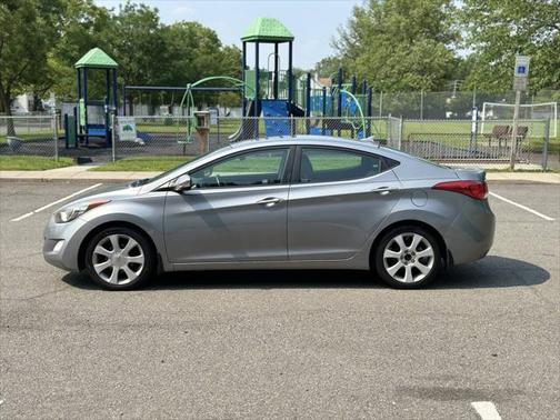 2012 Hyundai ELANTRA Limited