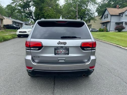 Gray 2016 Jeep Grand Cherokee Limited