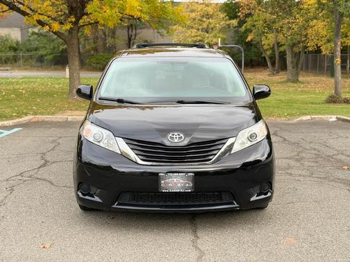 2015 Toyota Sienna LE
