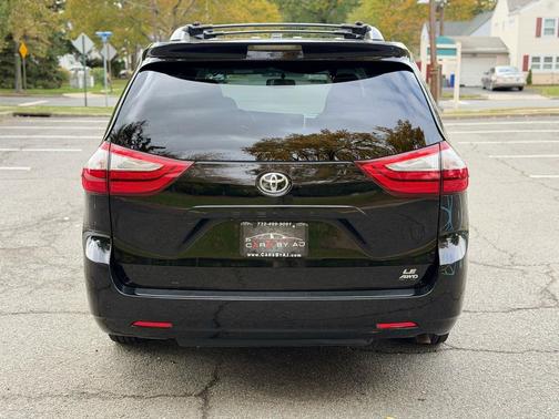 2015 Toyota Sienna LE
