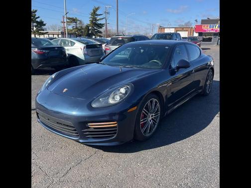 2015 Porsche Panamera GTS