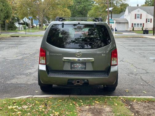 2008 Nissan Pathfinder SE