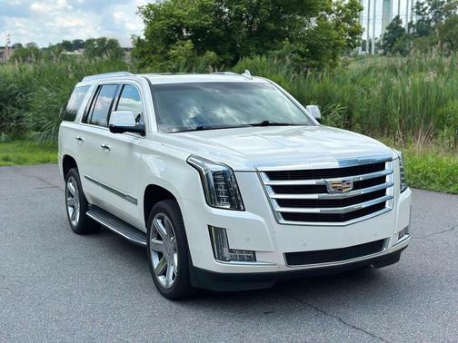 2015 Cadillac Escalade Luxury