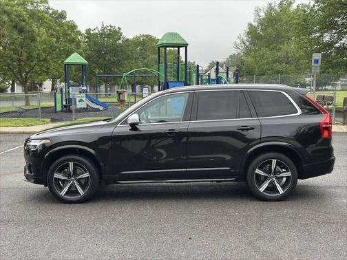 2017 Volvo XC90 T6 R-Design