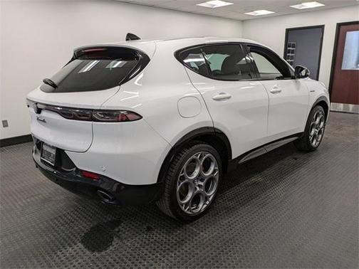 2024 Alfa Romeo Tonale Veloce