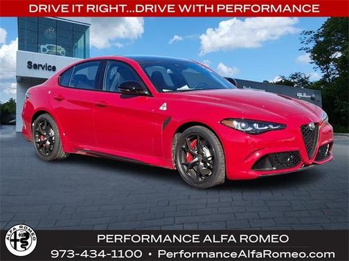 2024 Alfa Romeo Giulia Quadrifoglio