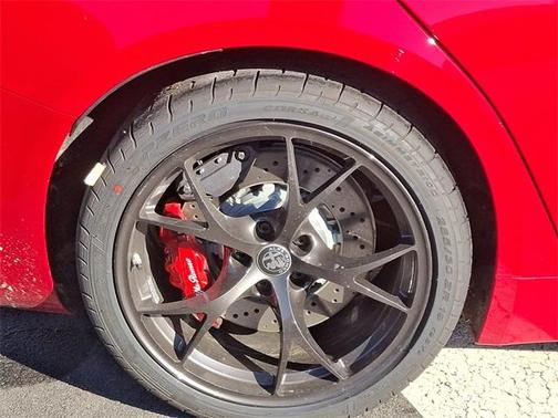 2024 Alfa Romeo Giulia Quadrifoglio