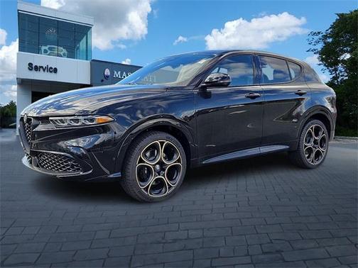 2025 Alfa Romeo Tonale Base