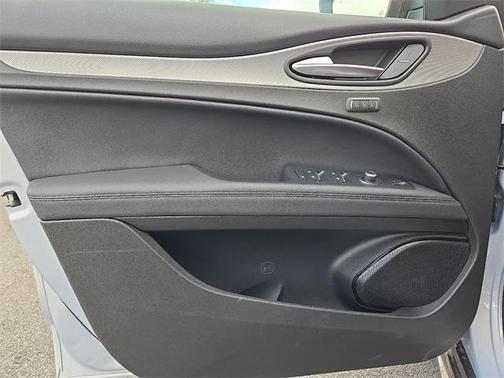 2025 Alfa Romeo Stelvio Base
