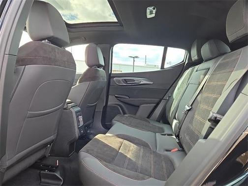 2025 Alfa Romeo Tonale Base