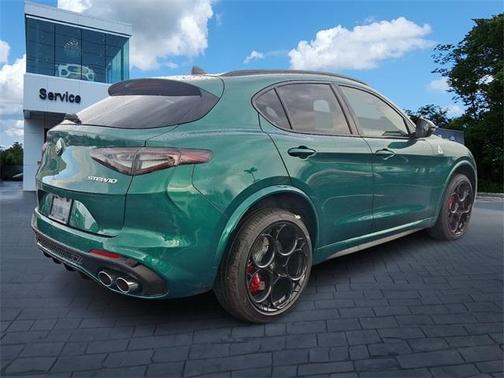 2024 Alfa Romeo Stelvio Quadrifoglio