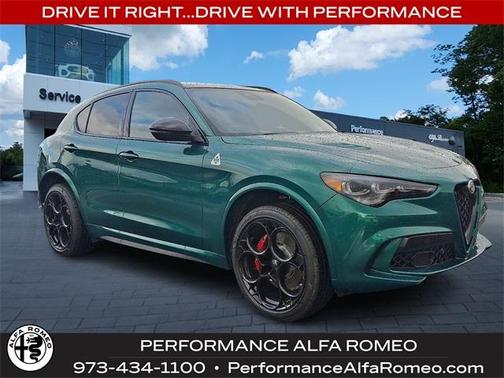 2024 Alfa Romeo Stelvio Quadrifoglio