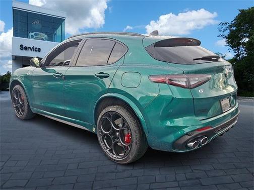 2024 Alfa Romeo Stelvio Quadrifoglio