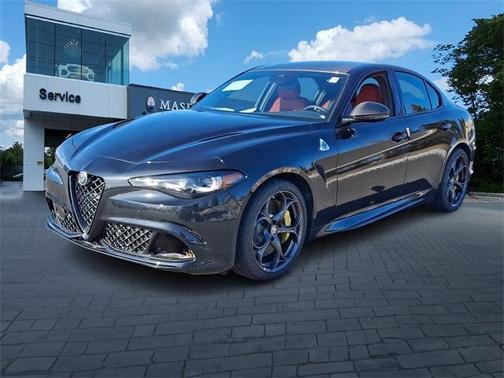 2024 Alfa Romeo Giulia Quadrifoglio