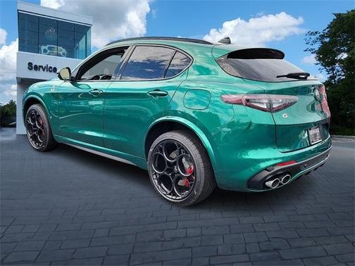 2024 Alfa Romeo Stelvio Quadrifoglio