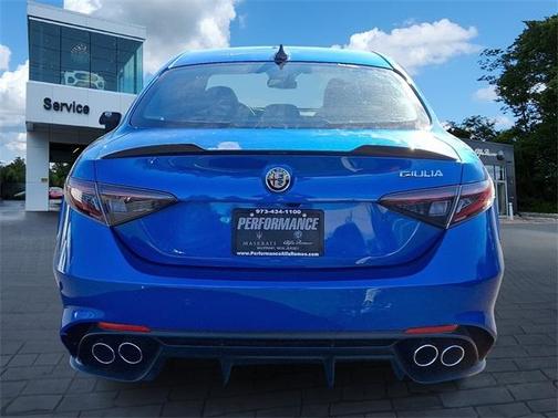 2024 Alfa Romeo Giulia Quadrifoglio