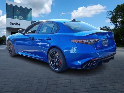 2024 Alfa Romeo Giulia Quadrifoglio