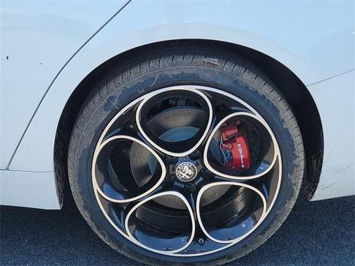 2024 Alfa Romeo Giulia Ti