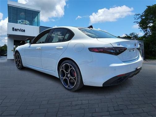 2024 Alfa Romeo Giulia Ti