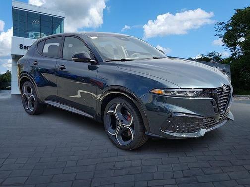 2026 Alfa Romeo Tonale Base