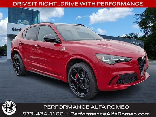 2024 Alfa Romeo Stelvio Quadrifoglio