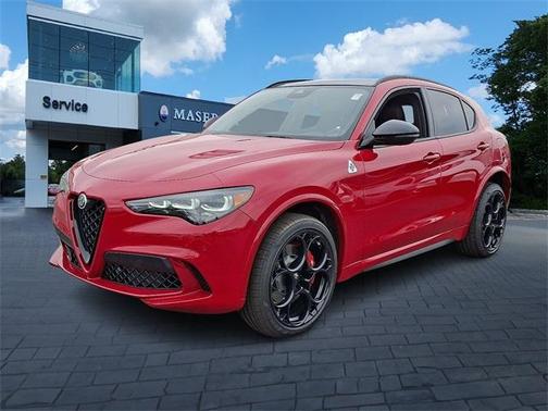 2024 Alfa Romeo Stelvio Quadrifoglio