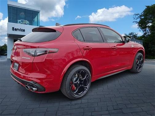 2024 Alfa Romeo Stelvio Quadrifoglio