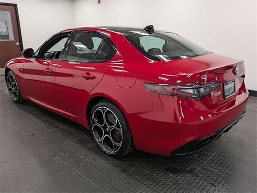 2024 Alfa Romeo Giulia Veloce