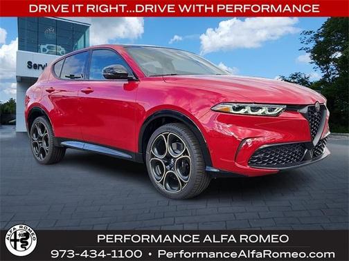 2025 Alfa Romeo Tonale Base