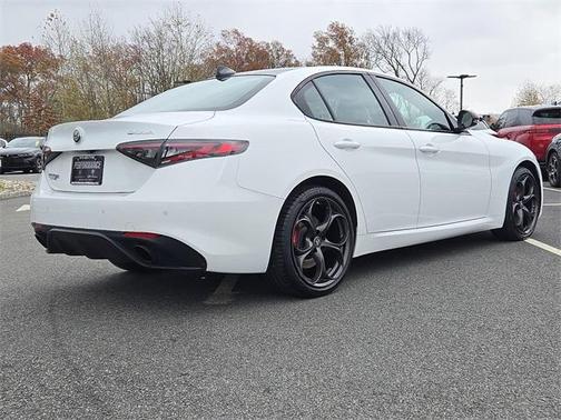 2025 Alfa Romeo Giulia 