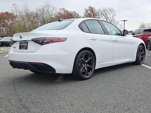 2025 Alfa Romeo Giulia 