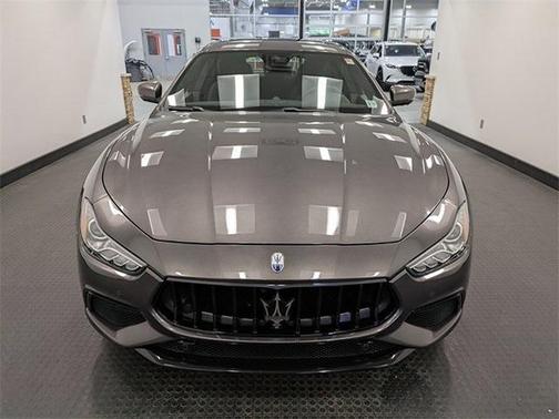 2022 Maserati Ghibli Modena Q4