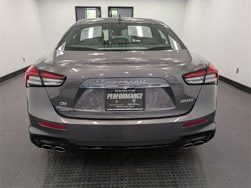 2022 Maserati Ghibli Modena Q4