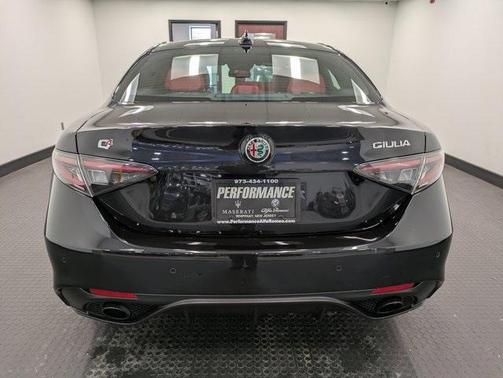 2024 Alfa Romeo Giulia Veloce