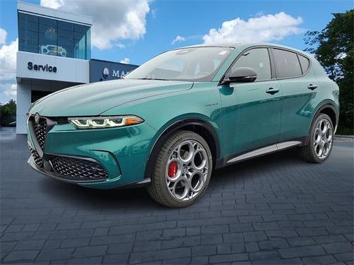 2025 Alfa Romeo Tonale Base