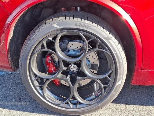 2024 Alfa Romeo Stelvio Quadrifoglio